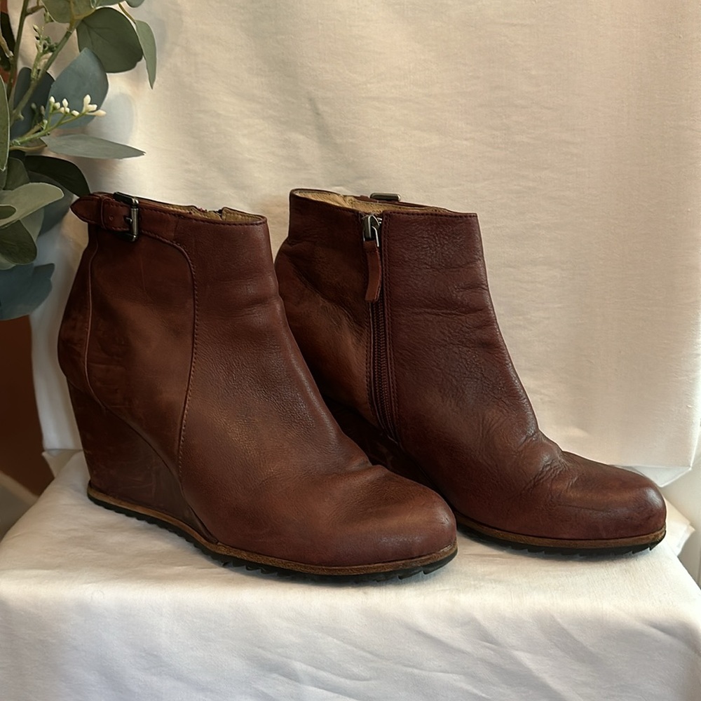 Anthropologie | Biala | distressed | burgundy brown | wedge | 39M/8 | booties - Picture 2 of 16